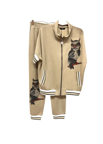 Жіночий бежевий костюм зі стразами. Fashion (337118459)