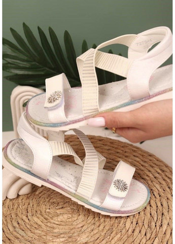 Белые босоножки детские кожаные цветок белые Tom.M