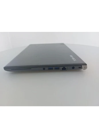 Ультрабук Tecra Z40 / 14" (1600x900) IPS / intel Core i5-4300U (2 (4) ядра по 1.9 - 2.9 GHz) / 8 GB DDR4 / 256 GB SSD / intel Toshiba (398130519)