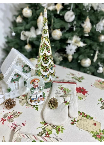 Скатерть Новогодняя 150х150 см 100% хлопок Бежевый Принт Holiday Wishes No Brand (401267899)
