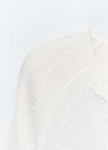 Белый демисезонный свитер Zara
