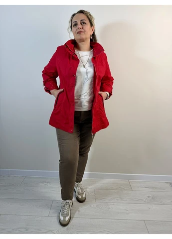 Красная демисезонная ветровка oversize LG