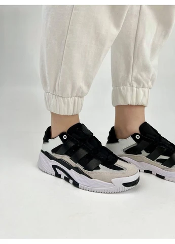 Цветные демисезонные кроссовки nitebal black white beige adidas 6241