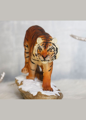 Статуетка Тигр у гонитві за здобиччю 28*18*9 см (СП318 цв) Гранд Презент (282743486)