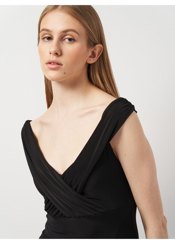 Чорна коктейльна сукня Missguided однотонна