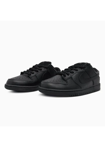 Черные летние кроссовки nike dunk low pro sb triple black найк данк No Brand