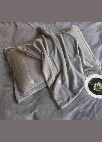 Плюшевый комплект постельного белья Евро 200х230 наволочка 70х70 2шт (П4К-vik-vishivka-005) No Brand (316531983)