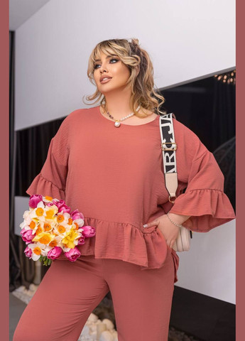 Жіночий костюм-двійка колір персиковий р.48/50 454466 New Trend (290111698)