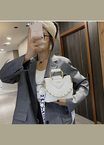 Сумка женская Клатч Сумочка через плечо с двумя ремешками Молочный цвет No Brand (321971924)