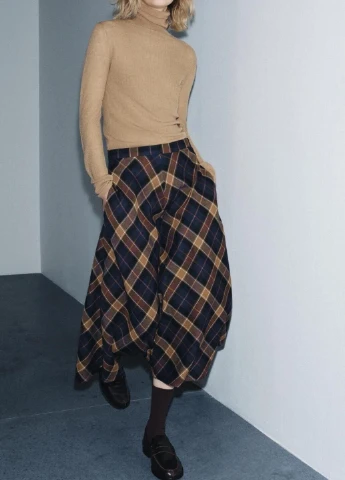 Разноцветная в клетку юбка Zara