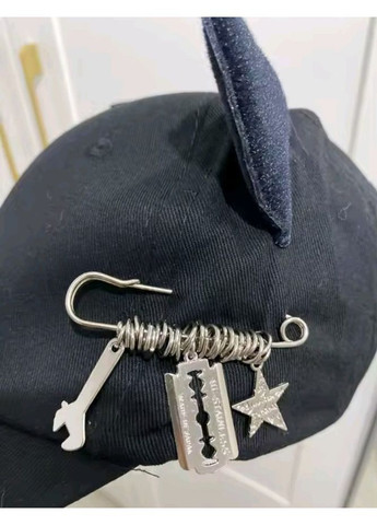 Чорна бейсболка в готичному стилі,хіп-хоп,панк-рок кепка з металевими кільцями та ланцюжками No Brand (366547253)