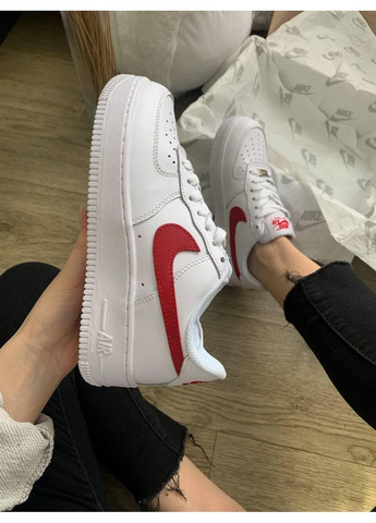 КРОССОВКИ ЖЕНСКИЕ NIKE AIR FORCE 1 WHITE RED 6 НАЙК АИР ФОРС 1 ПРЕМИУМ No Brand белые демисезоны (369387487)