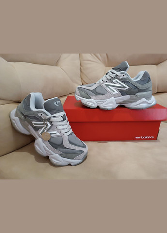 Сірі всесезонні жіночі кросівки No Brand