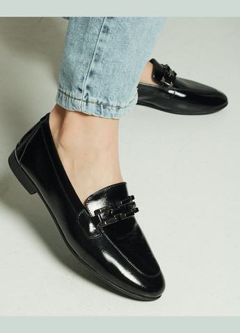 Черные женские классические туфли с цепочками на низком каблуке украинские - фото