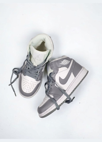 Кроссовки зимние женские Nike Air Jordan 1 high winter gray white fur | Найк Аир Джордан 1 высокие серые белые с мехом No Brand серые зима (308072596)