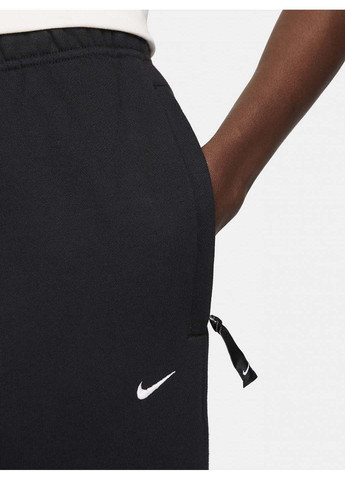 Черные демисезонные брюки Nike