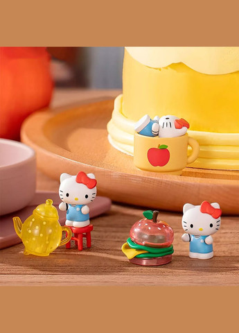 Фігурка-сюрприз Hello Kitty Яблучний воркшоп в асортименті (24WH-007) POP TOP (342715929)