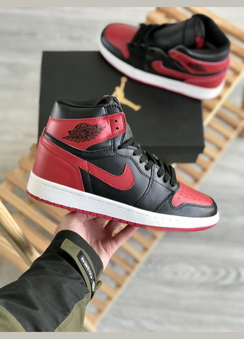 Чорні всесезон кросівки чоловічі і жіночі nike air jordan retro 1 black red | найк аір джордан 1 ретро чорно-червоні No Brand