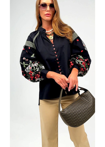 Чёрная элегантная вышиванка с эксклюзивным рукавом - ua54 / eu48 Iren Klairie