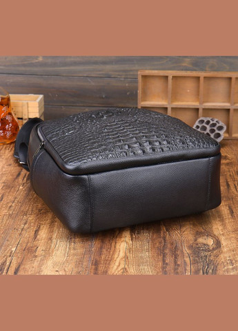 Большой мужской кожаный городской рюкзак с тиснением рептилия крокодил No Brand (334730938)