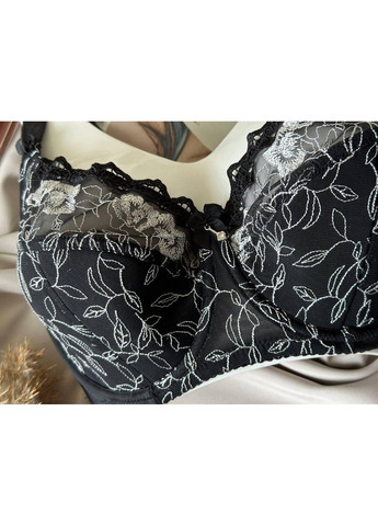 Чёрный бюстгальтер полномерный на чашку е черный Finikin