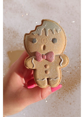 Новогодняя бомбочка для ванны "Пряник Мальчик" 3D с ароматом рождественского печенья, 100 г No Brand (366891820)