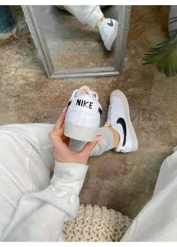 КРОСІВКИ ЖІНОЧІ NIKE BLAZER 77 LOW 77 VINTAGE WHITE BLACK 2 НАЙК БЛЕЙЗЕР БІЛІ No Brand білі демісезони (391050346)