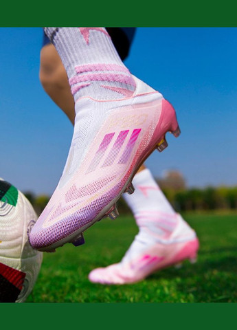 Розовые футбольные бутсы No Brand без шнурков