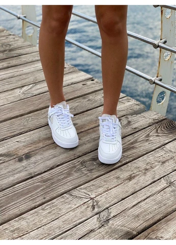 Белые демисезонные кроссовки мужские nike air force 1 lx wmns white red blue найк аир форс 1 белые No Brand