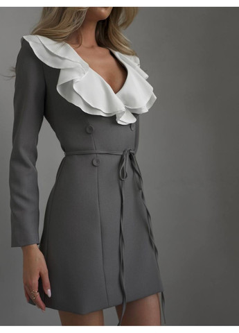 Графитовое праздничный платье-пиджак из костюмки со съемными воланами 🤍 (замеры в описании) DK/DL Мода без кордонів однотонное