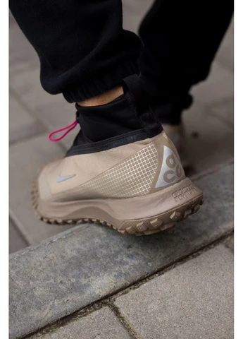 Цветные летние кроссовки nike acg mountain fly gore-tex найк асж маунс флай No Brand