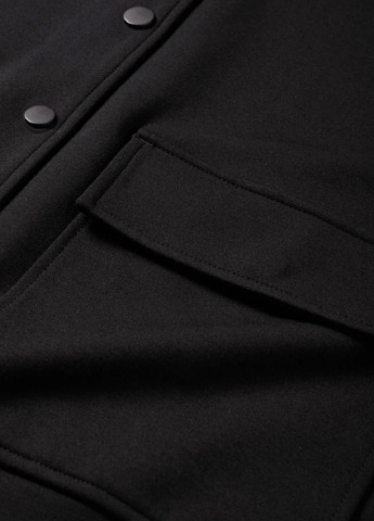 Чорна демісезонна куртка C&A