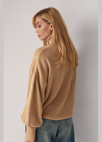 Світло-коричневий зимовий жіночий трикотажний светр з рукавами-ліхтариками Lurex