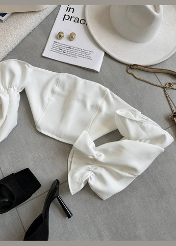 Вечірній топ з воланами Adelante (322221294)