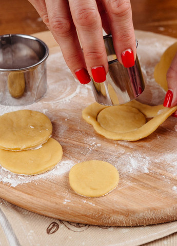 Металеві форми кільця для вирізки тіста (вареників, пельменів, печива) 2 шт. у наборі висота 4 см Master Class (301023046)