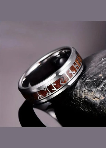 Серебристое кольцо из нержавеющей стали с рунами на дереве размер 16 Liresmina Jewelry (328092205)