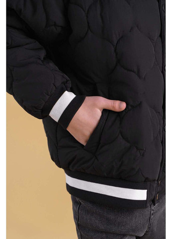 Чорна демісезонна куртка XZKAMI