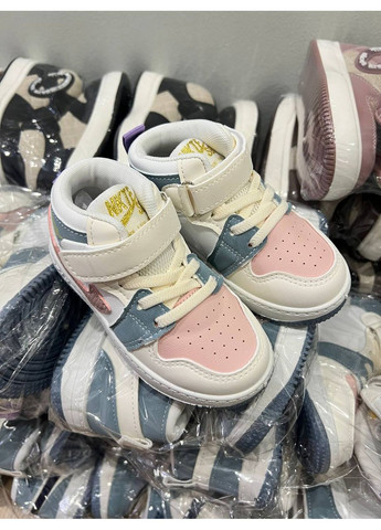 Светло-розовые стильные хайтопы на липучках No Brand