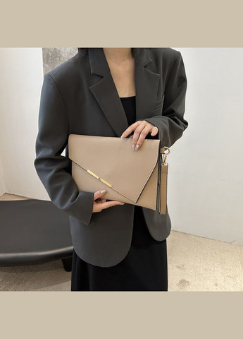 Жіноча класична сумка клатч 10421 на ремінці No Brand (344446674)