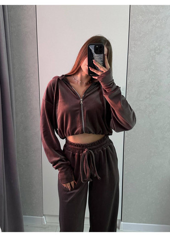 Жіночий велюровий костюм Avanti (361677834)