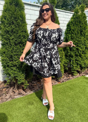 Изысканный легкий летний комбинезон шорты с цветочным узором и имитацией юбки. Tik-Tak комбинезон-шорты цветочный чёрный повседневный софт