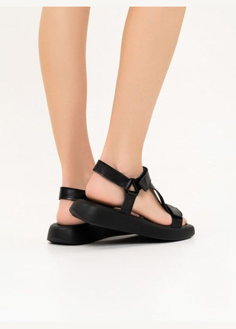 Черные черные кожаные босоножки на небольшой платформе ISSA PLUS
