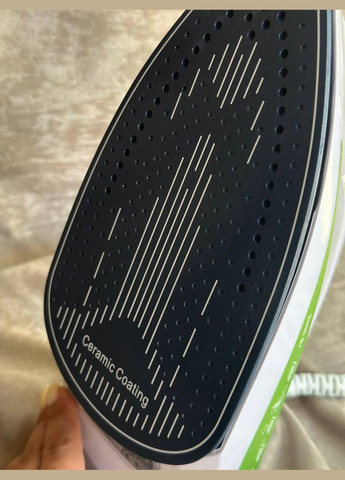 Праска з керамічною підошвою EI-8858-C вертикальне відпарювання Зелений 2200 Вт Grunhelm (305054376)