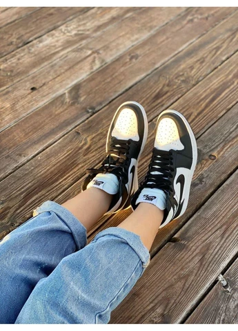 Белые демисезонные кроссовки мужские nike air jordan 1 retro high black white 1 найк аир джордан белые No Brand