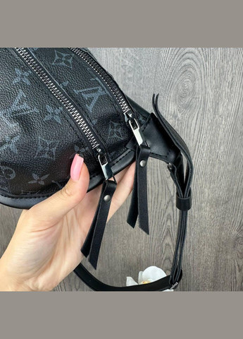 Женская сумочка на грудь из экокожи с геометрическим узором черная (sku_1304КЧ) No Brand (330576858)