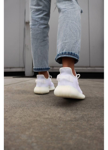 Білі Осінні кросівки чоловічі adidas yeezy boost 350 v2 mono white адідас ізі буст No Brand