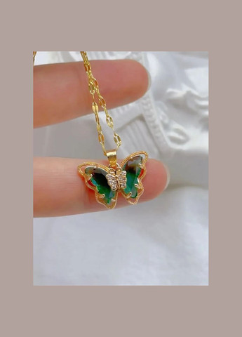 Ланцюжок з кулоном мед золото кулончик зі смарагдовим метеликом розкішний подарунок Liresmina Jewelry (285780999)