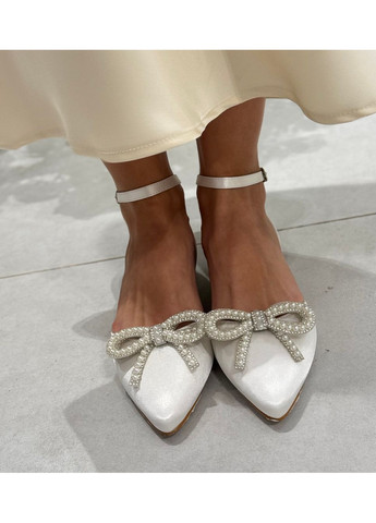 Жіночі жіночі балетки весільні атласні з брошкою перли бант (знімається) - б-0001-2 | білі однотонні брошка текстиль (356117121)