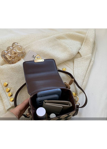 Детская мини сумочка на плечо с брелком зайцем для девочек из экокожи и ткани розовая No Brand (351536888)