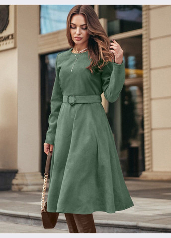 Зелена вельветова сукня-кльош зеленого кольору Dressa